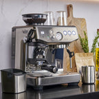Sage the Barista Express™ Impress Coffee Machine - Que Coffee